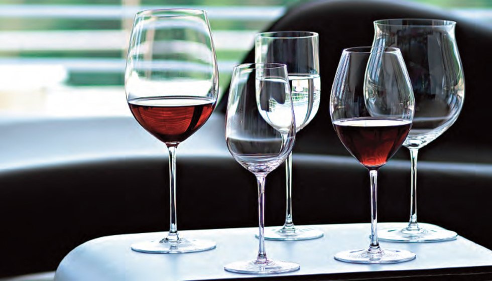 ღვინისა და ალკოჰოლური სასმელების მე-7 საერთაშორისო გამოფენა და ბოკალი, რომელსაც გრაფი რიდელი „საფერავისთვის“ შექმნის
